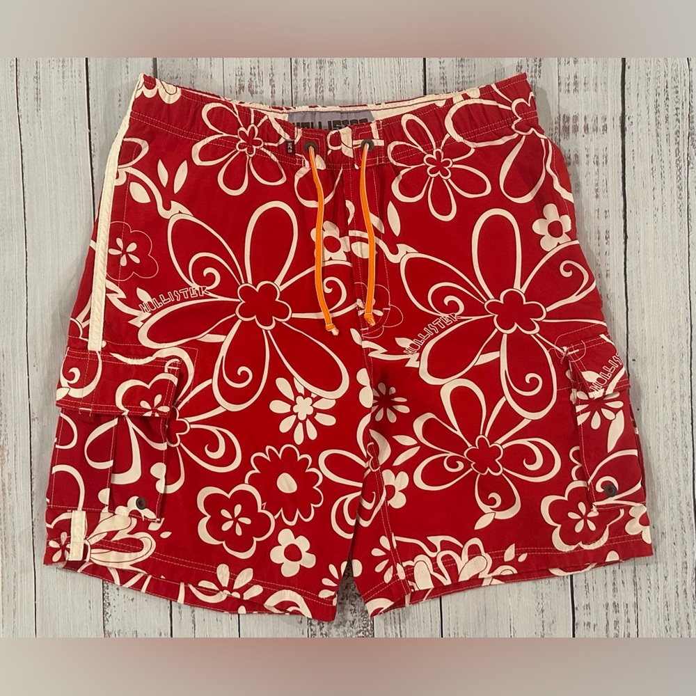 Vintage Hollister Men’s M. Red Hawaiian Floral & Logo Cargo Swim Trunk Shorts